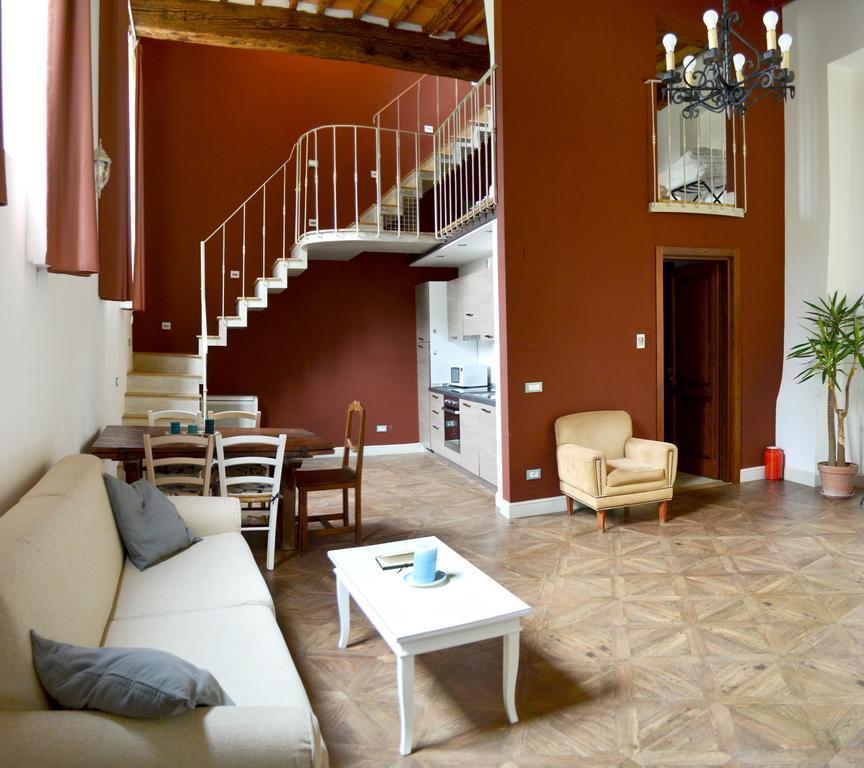 Visconte Apartment Флоренция Стая снимка