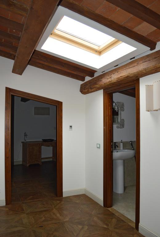 Visconte Apartment Флоренция Стая снимка