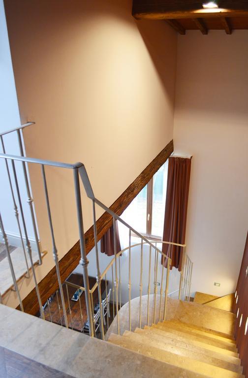 Visconte Apartment Флоренция Стая снимка