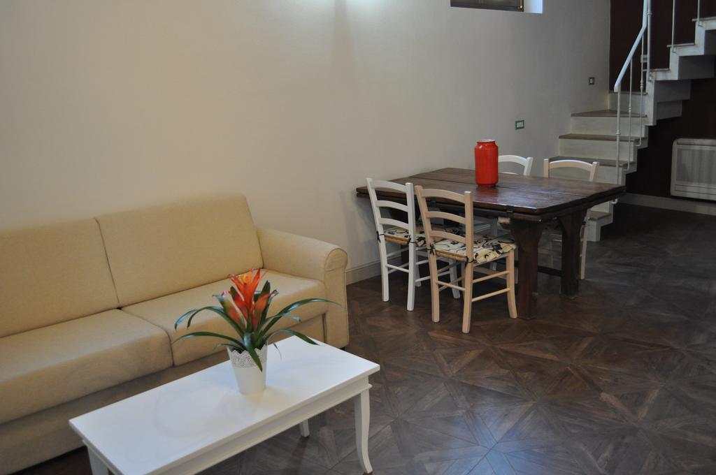 Visconte Apartment Флоренция Стая снимка